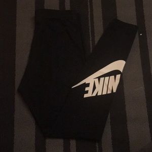 NIKE LEGGINGS